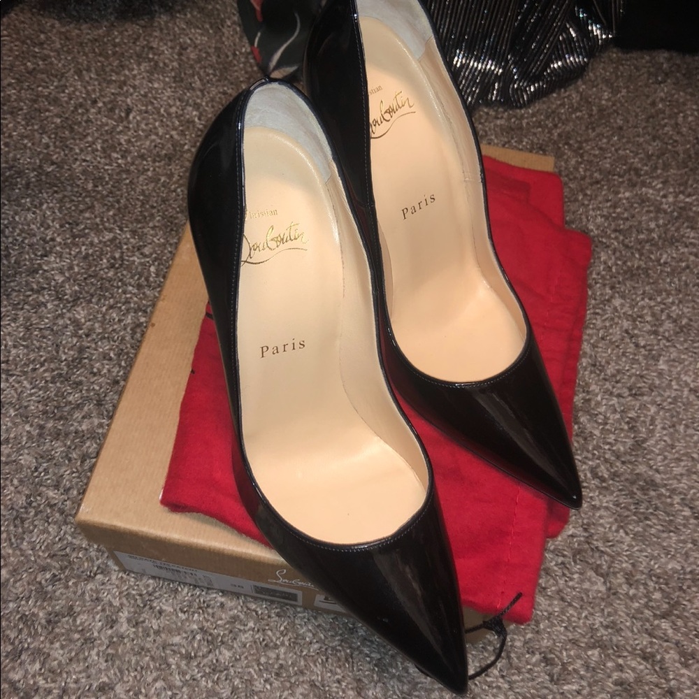 Brand new So Kate’s! Size 38. Black